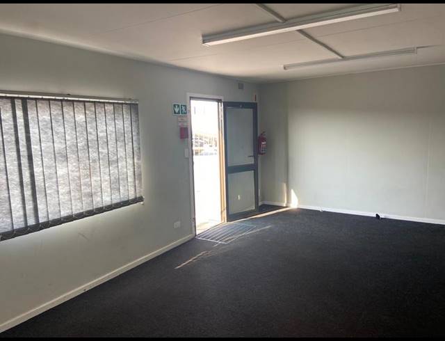 INDUSTRIAL PROPERTY TO RENT IN DEAL PARTY